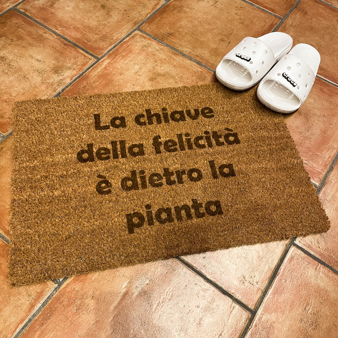 La chiave della felicità è dietro la pianta