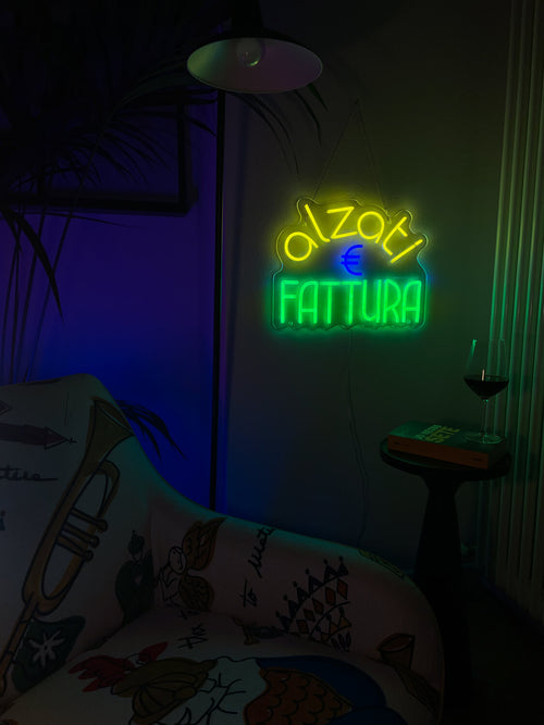 Alzati e Fattura